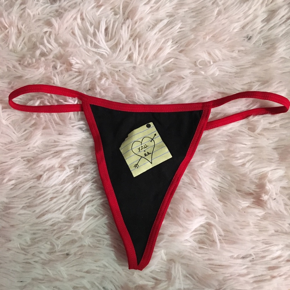 Early 2000s black & red Rampage thong “you + me” print thong ❤️🖤